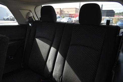 Used 2019 Dodge Journey SE image 16