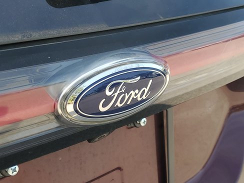 Used 2017 Ford Edge SEL w/ Equipment Group 201A image 6