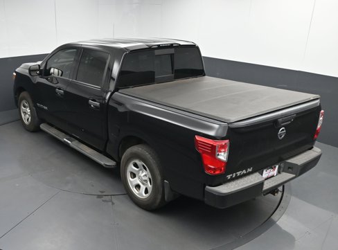 Used 2017 Nissan Titan S image 33