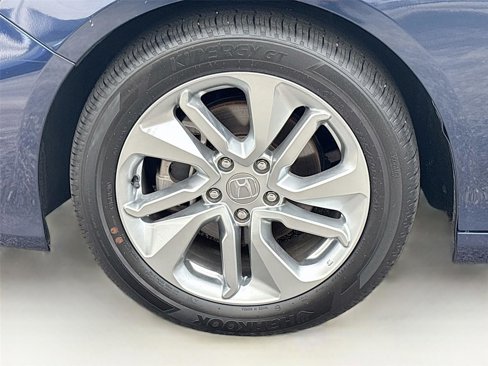 Certified 2019 Honda Accord LX image 32