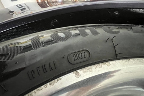 Used 2004 Cadillac XLR image 92