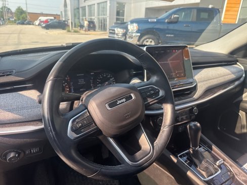 Used 2022 Jeep Compass Latitude w/ Sun and Sound Group image 7