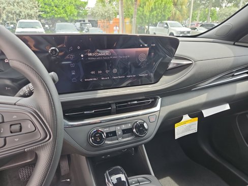 New 2025 Buick Envista Preferred image 25
