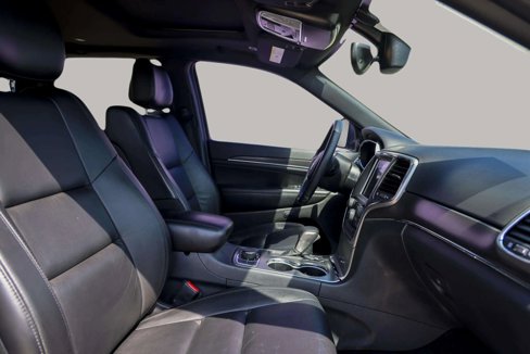Used 2018 Jeep Grand Cherokee Limited image 35