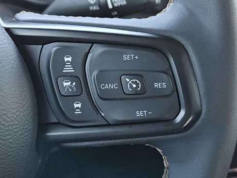 Used 2024 Jeep Gladiator Sport image 24