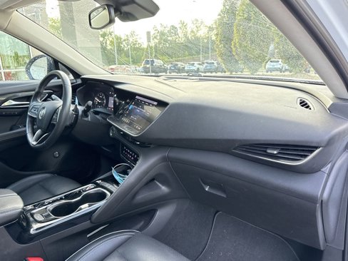 Used 2021 Buick Envision Essence w/ Sport Touring Package image 21