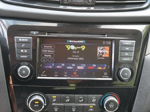 Certified 2022 Nissan Rogue Sport S image 22