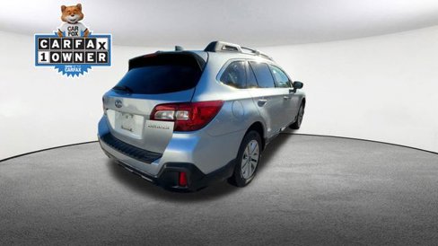 Used 2019 Subaru Outback 2.5i Premium image 9