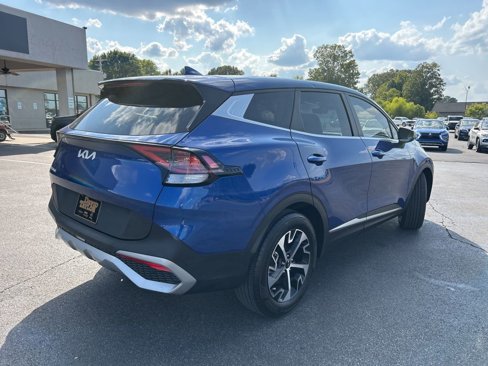 Used 2023 Kia Sportage EX image 3