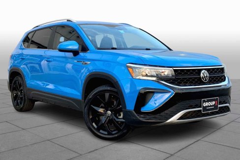 Used 2022 Volkswagen Taos SE image 2