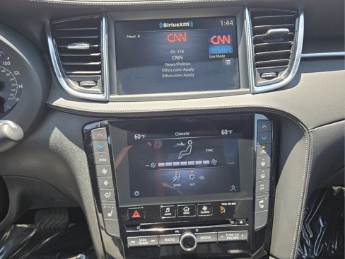 Certified 2024 INFINITI QX50 Luxe w/ Accent Package image 25