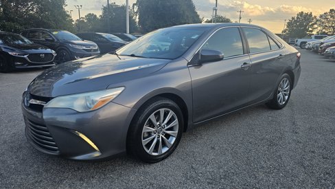 Used 2016 Toyota Camry XLE image 3