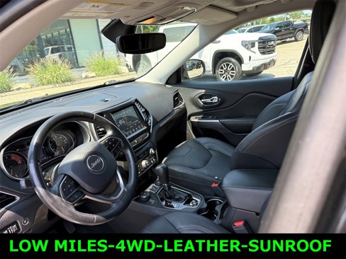 Used 2019 Jeep Cherokee Limited image 18