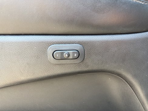 Used 2018 Jeep Grand Cherokee Limited image 32