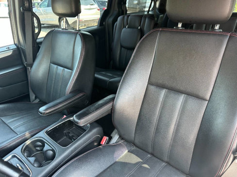 Used 2015 Dodge Grand Caravan R/T w/ Driver Convenience Group image 8