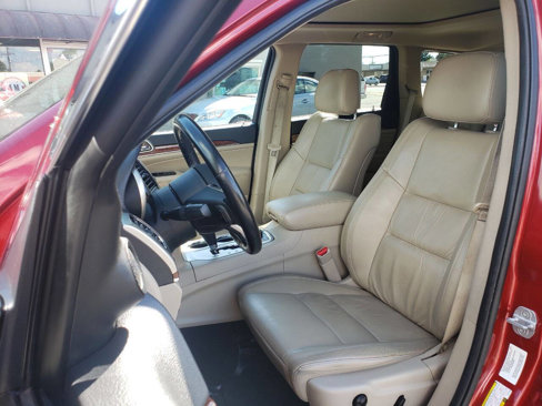 Used 2011 Jeep Grand Cherokee Limited w/ Trailer Tow Group IV image 7