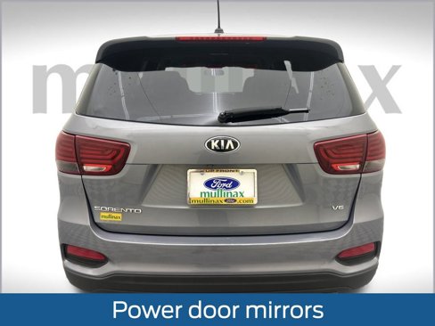 Used 2020 Kia Sorento LX image 20