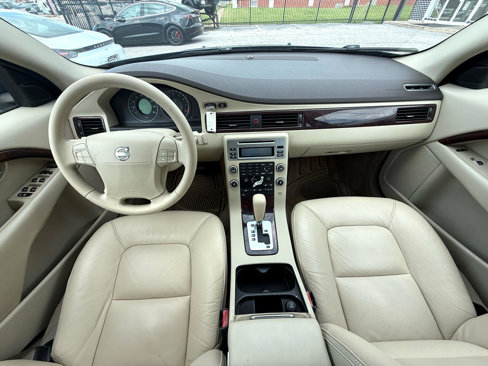 Used 2008 Volvo XC70 3.2 image 33