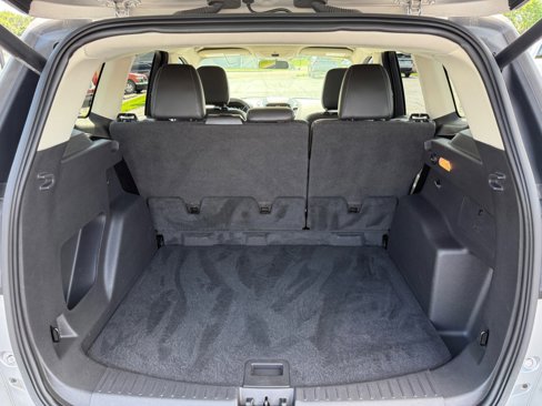 Used 2019 Ford Escape SEL image 9