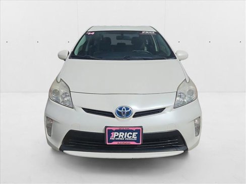 Used 2014 Toyota Prius Three image 2
