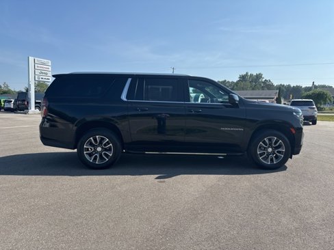 Used 2021 Chevrolet Suburban LT image 6
