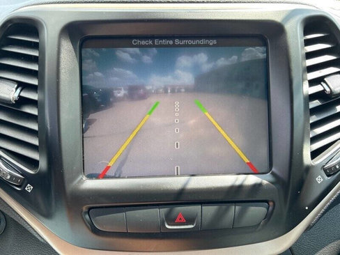 Used 2014 Jeep Cherokee Limited image 21