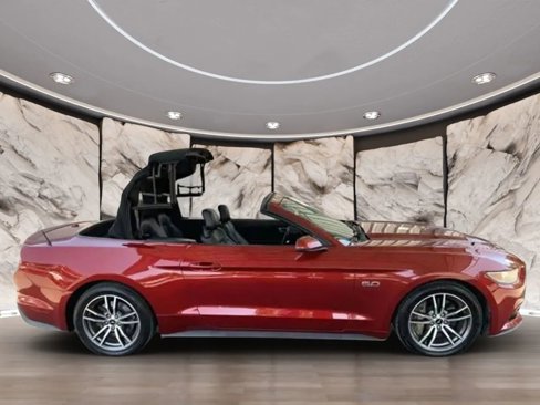 Used 2016 Ford Mustang GT Premium image 8
