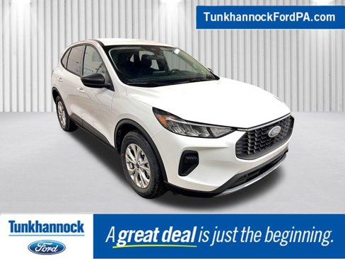 Used 2025 Ford Escape Active w/ Cold Weather Package image 1