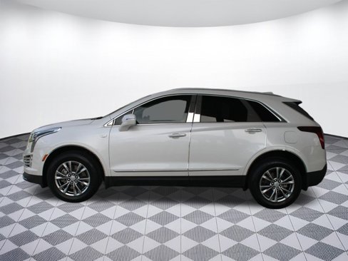 Used 2020 Cadillac XT5 Premium Luxury image 2