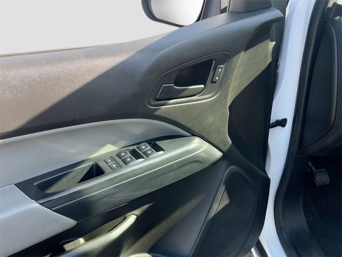 Used 2016 Chevrolet Colorado W/T image 17