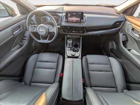 Used 2023 Nissan Rogue SL image 18