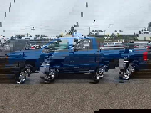 Used 2018 Chevrolet Silverado 1500 LT w/ LT Eassist Package image 5