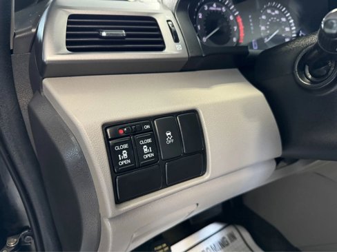 Used 2013 Honda Odyssey EX image 23