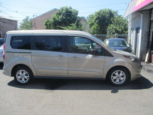 Used 2015 Ford Transit Connect XLT image 2