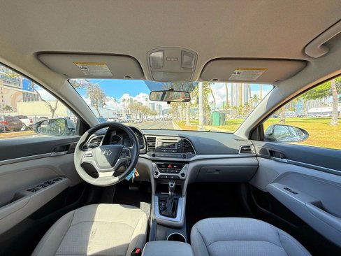 Used 2017 Hyundai Elantra SE image 10