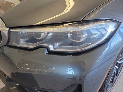 Used 2021 BMW 330i xDrive Sedan w/ Convenience Package image 9