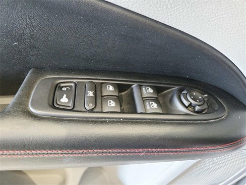 Used 2019 Jeep Compass Limited w/ Safety & Security Group image 30