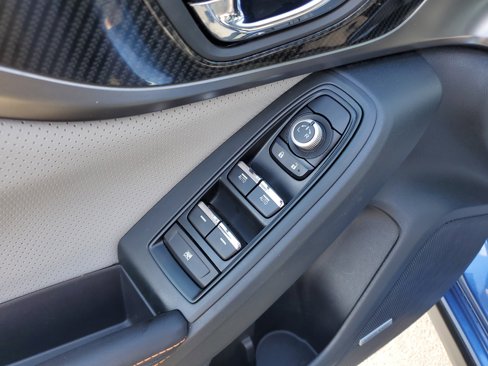 Used 2018 Subaru Crosstrek 2.0i Limited image 16