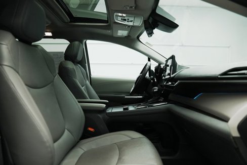 Used 2024 Toyota Sienna Limited image 24