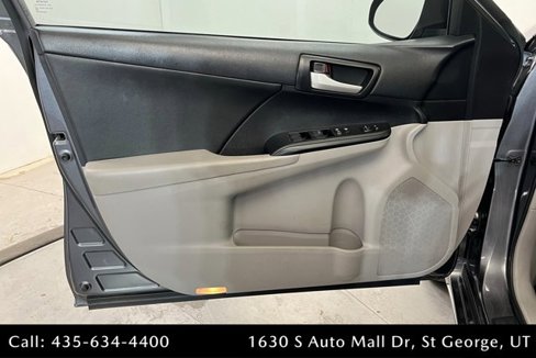 Used 2014 Toyota Camry LE image 14