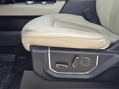 Certified 2021 Ford Expedition Max Platinum image 25