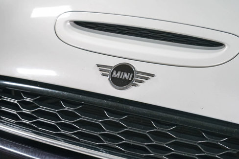 Used 2019 MINI Cooper S w/ Premium Package image 9