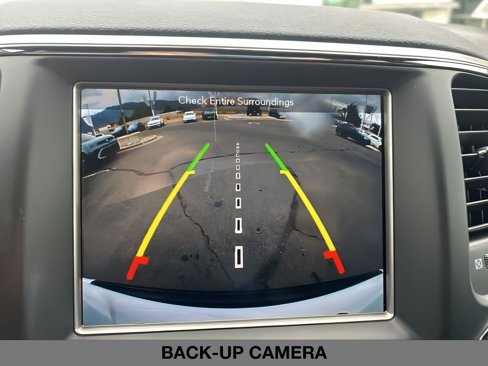 Used 2018 Jeep Grand Cherokee Altitude image 23