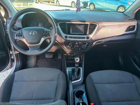 Used 2021 Hyundai Accent SE image 11
