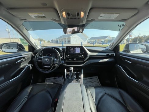 Used 2021 Toyota Highlander Limited image 11