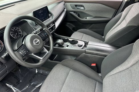 Used 2022 Nissan Rogue SV image 10