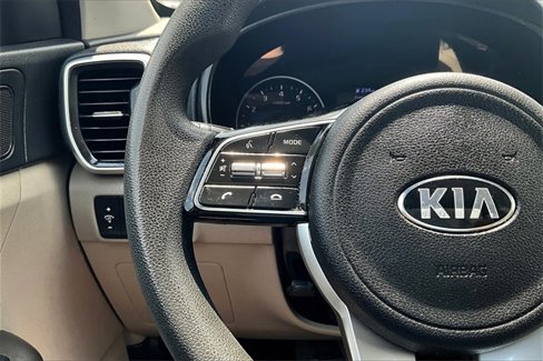 Used 2020 Kia Sportage LX image 20