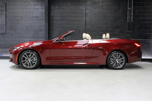 Used 2023 BMW 430i Convertible image 3
