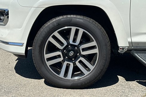 Used 2022 Toyota 4Runner Limited image 12