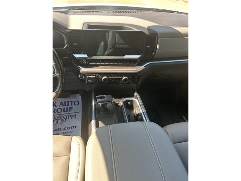 Used 2023 Chevrolet Silverado 1500 LT w/ Z71 Off-Road Package image 14